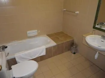 Aparthotel Burlington Apartments Saint Julian's