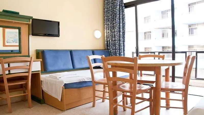 Aparthotel Burlington Apartments Saint Julian's