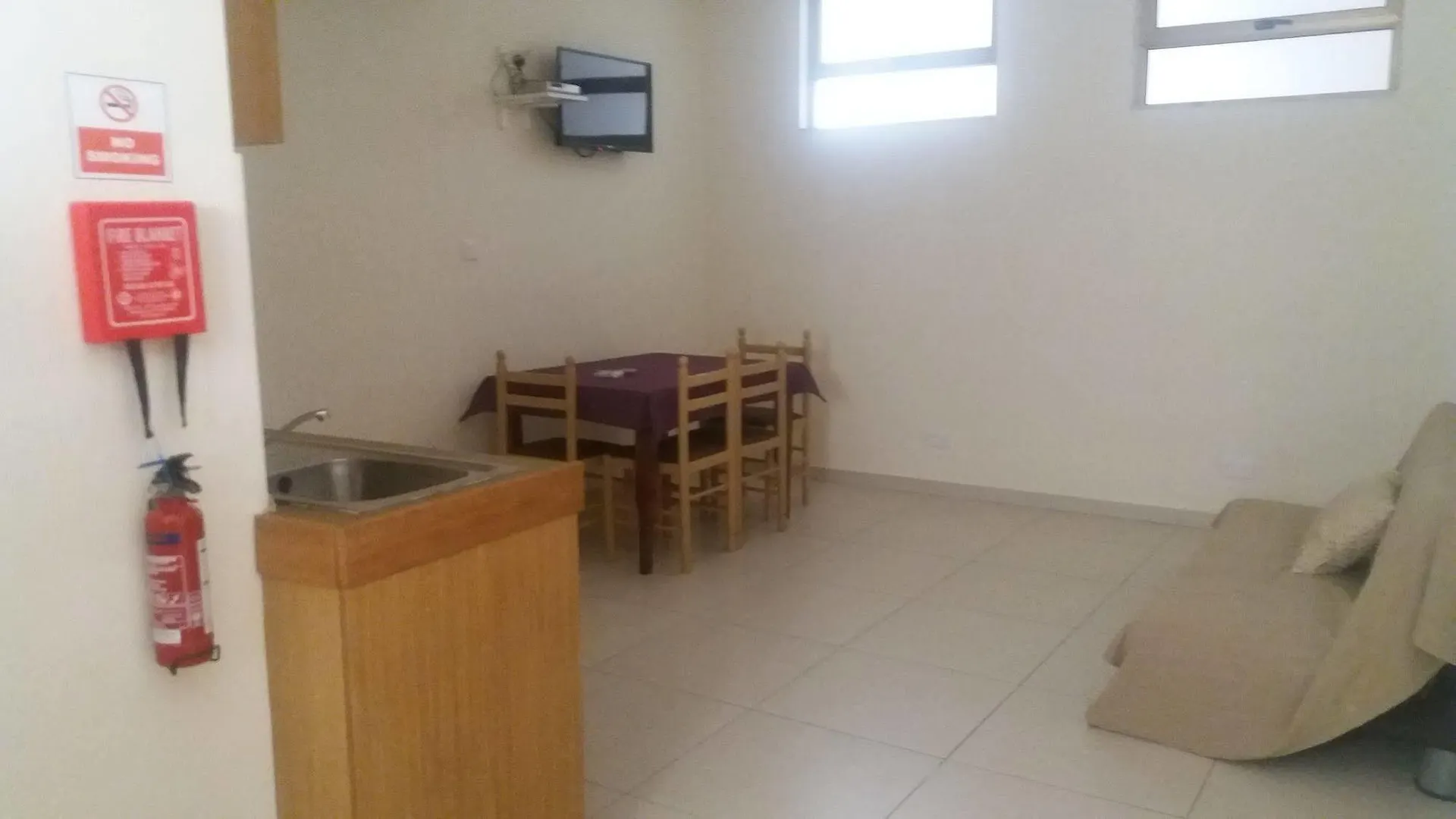 Aparthotel Burlington Apartments Saint Julian's